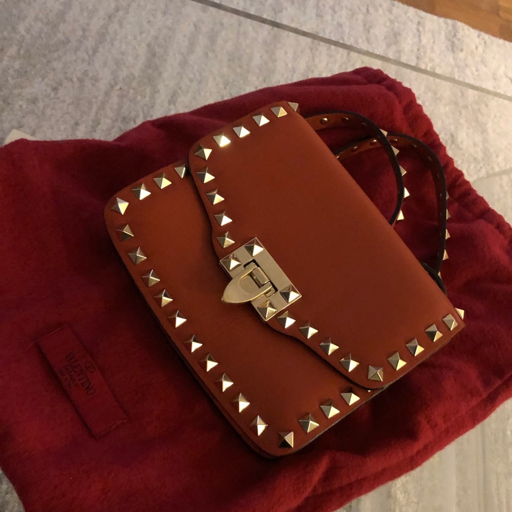 valentino rockstud medium crossbody bag